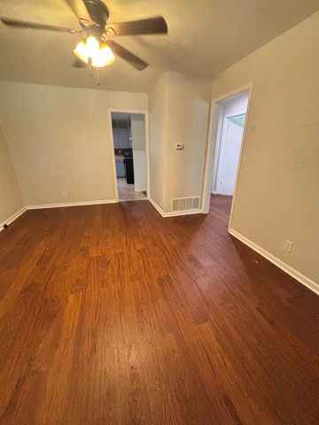 1204 Stuart Road, Denton, TX 76209