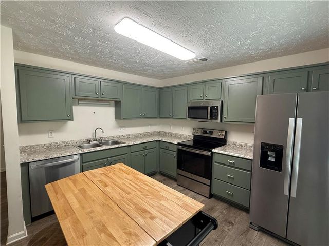 1201 Oakland Drive, Monroe, GA 30655