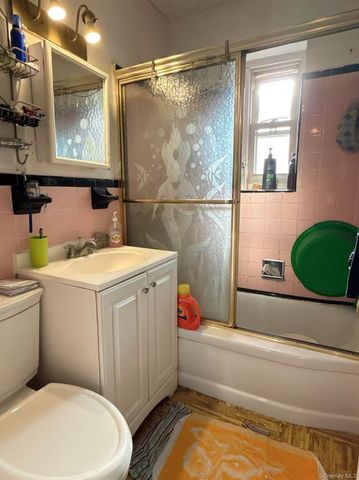 144-60 Gravett Street 2B, Flushing, NY 11367