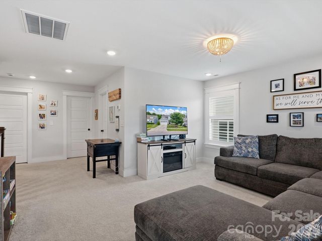 1112 Baldwin Drive, Lancaster, SC 29720