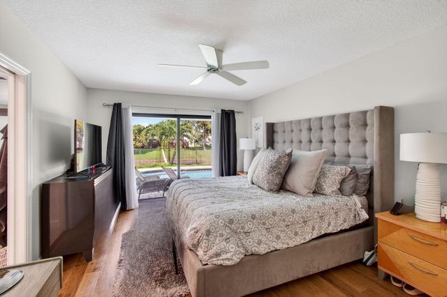 18304 181st Circle S, Boca Raton, FL 33498