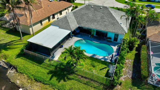 18304 181st Circle S, Boca Raton, FL 33498