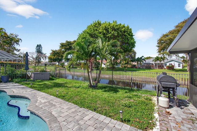 18304 181st Circle S, Boca Raton, FL 33498