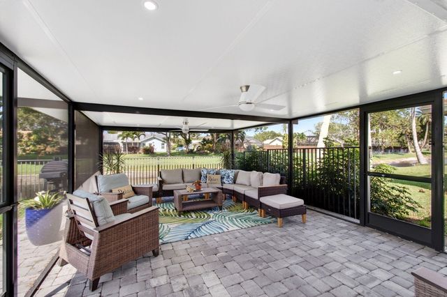 18304 181st Circle S, Boca Raton, FL 33498