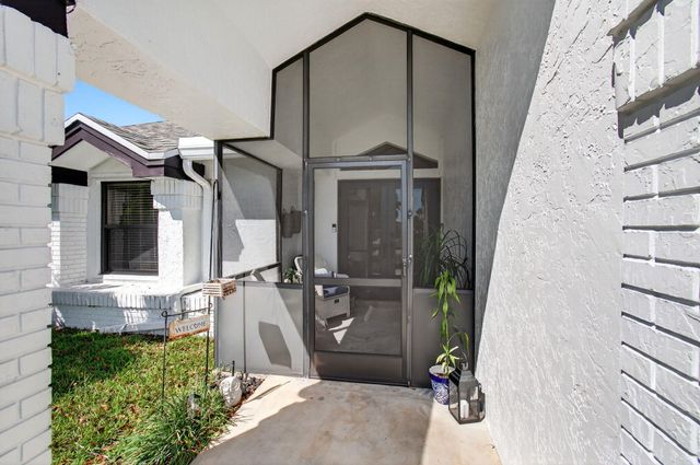 18304 181st Circle S, Boca Raton, FL 33498