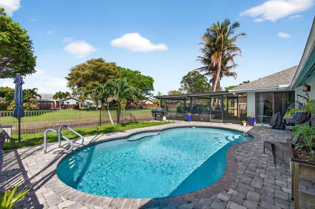 18304 181st Circle S, Boca Raton, FL 33498