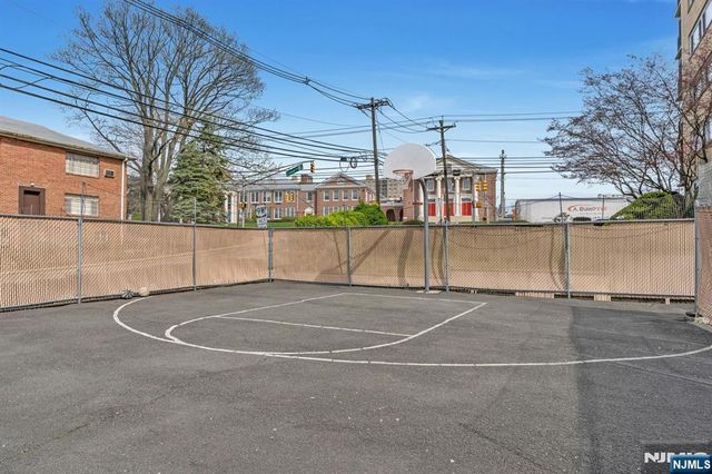 2185 Lemoine Avenue 2C, Fort Lee, NJ 07024