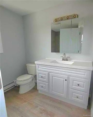 21840 Cunningham Avenue, Warren, MI 48091