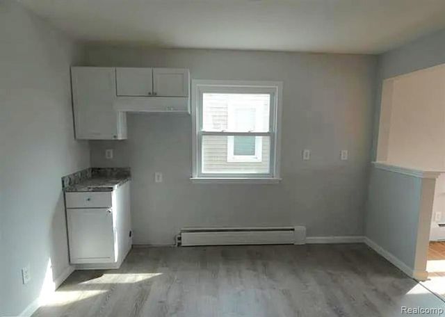 21840 Cunningham Avenue, Warren, MI 48091