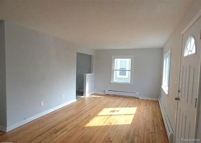 21840 Cunningham Avenue, Warren, MI 48091