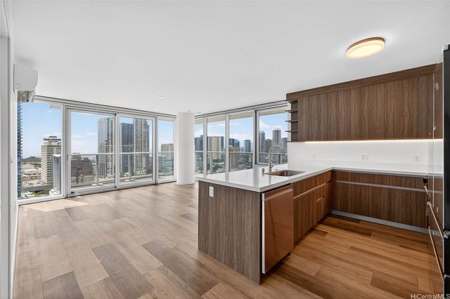 1500 Rycroft Street 2618R, Honolulu, HI 96814