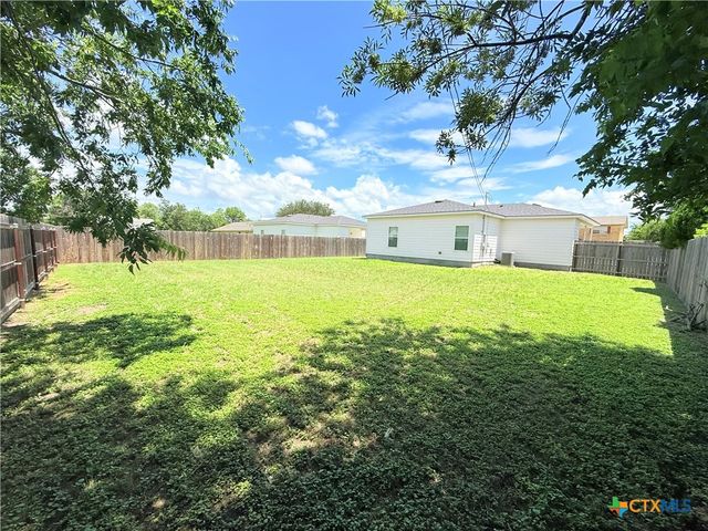 1168 Sycamore Street, Seguin, TX 78155