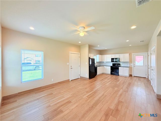 1168 Sycamore Street, Seguin, TX 78155