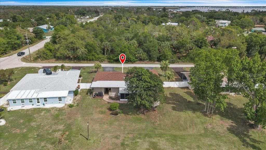 Image 32 of property listing at 4085 DRANCE STREET, Punta Gorda, FL 33980