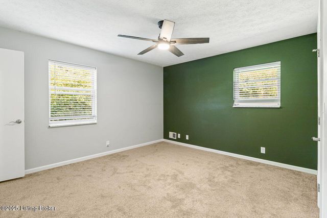 605 Glen Ct, Louisville, KY 40207