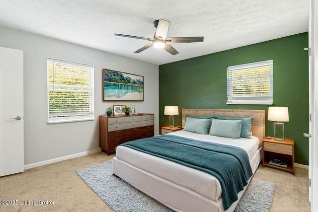 605 Glen Ct, Louisville, KY 40207