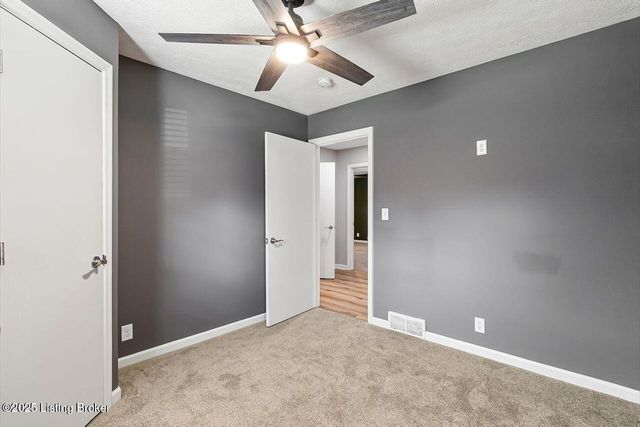 605 Glen Ct, Louisville, KY 40207