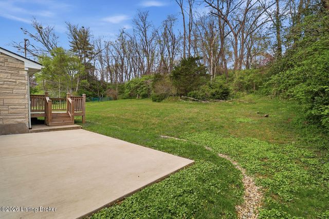 605 Glen Ct, Louisville, KY 40207