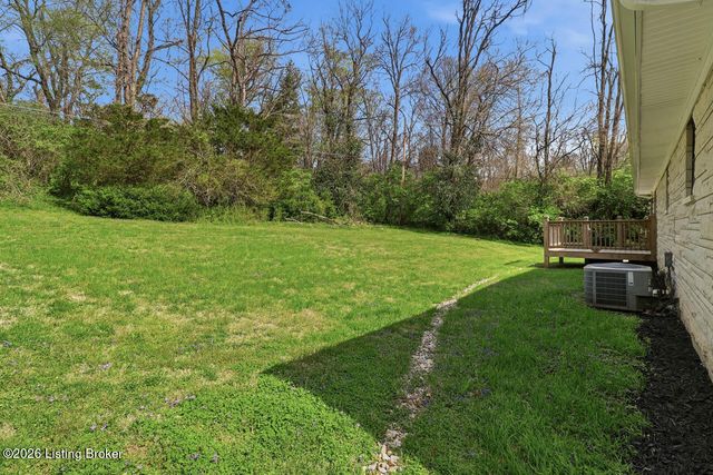 605 Glen Ct, Louisville, KY 40207