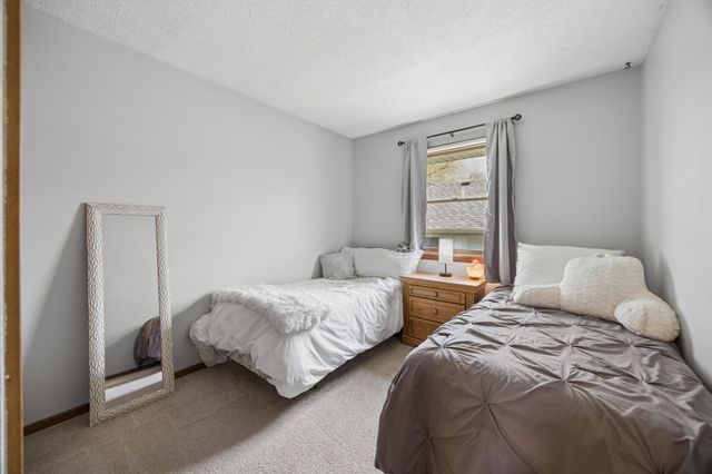 1618 Mclean Avenue, Saint Paul, MN 55106