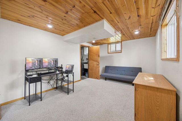 1618 Mclean Avenue, Saint Paul, MN 55106