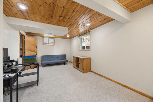1618 Mclean Avenue, Saint Paul, MN 55106