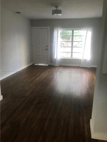 511 E 27th St, Hialeah, FL 33013