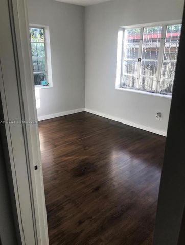 511 E 27th St, Hialeah, FL 33013