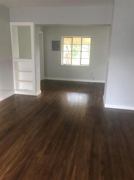 511 E 27th St, Hialeah, FL 33013