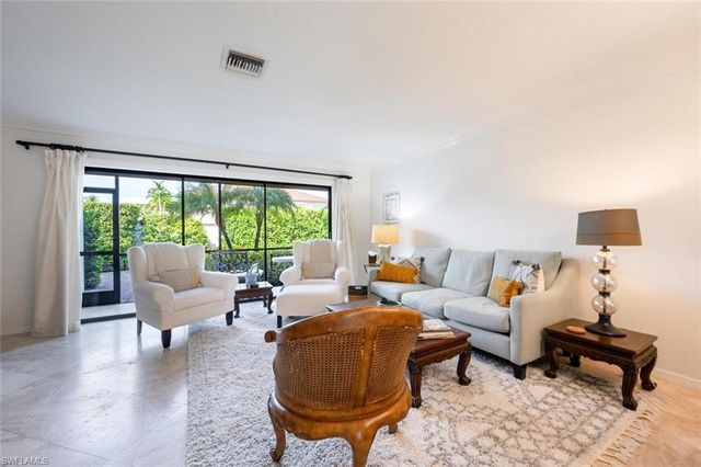 1080 6th ST S, Naples, FL 34102