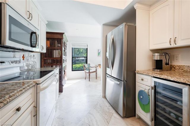 1080 6th ST S, Naples, FL 34102