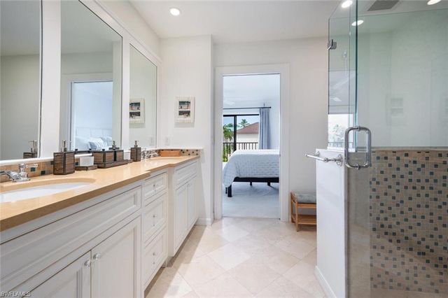 1080 6th ST S, Naples, FL 34102
