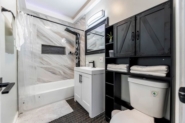2746 W 47th Street, Chicago, IL 60632