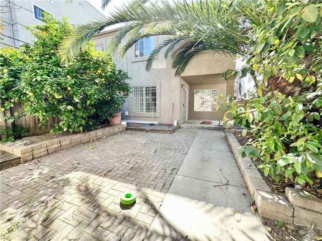 731 W 5th Street, Long Beach, CA 90802