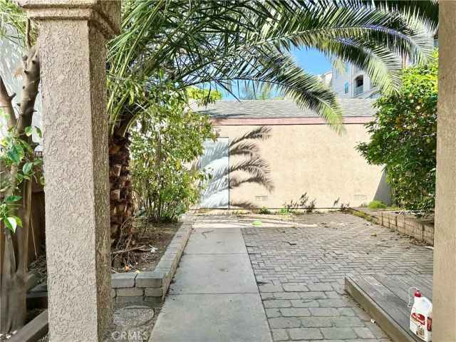 731 W 5th Street, Long Beach, CA 90802