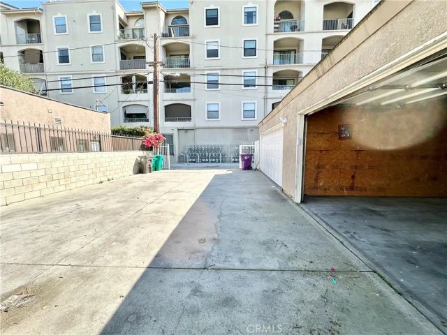 731 W 5th Street, Long Beach, CA 90802