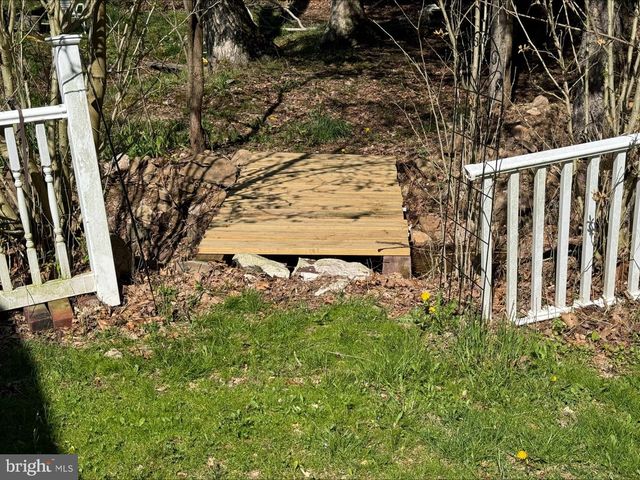 690 HIGH RD, Ashland, PA 17921