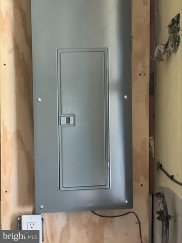 690 HIGH RD, Ashland, PA 17921