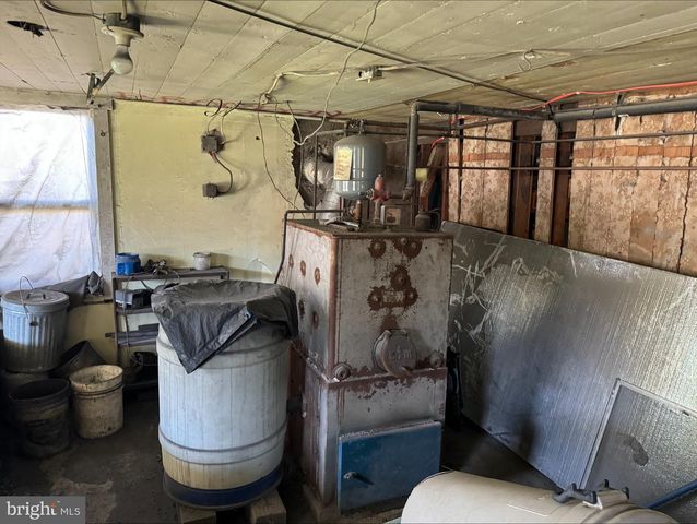 690 HIGH RD, Ashland, PA 17921