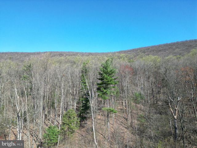 690 HIGH RD, Ashland, PA 17921