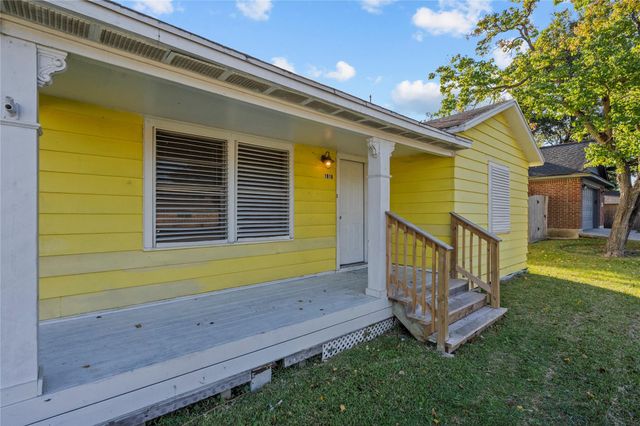 1916 N Logan Street, Texas City, TX 77590