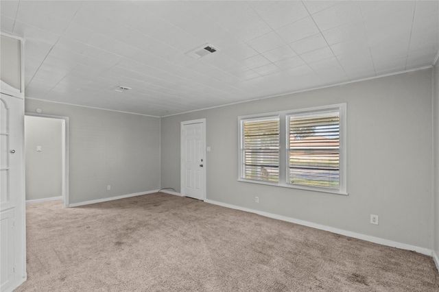 1916 N Logan Street, Texas City, TX 77590