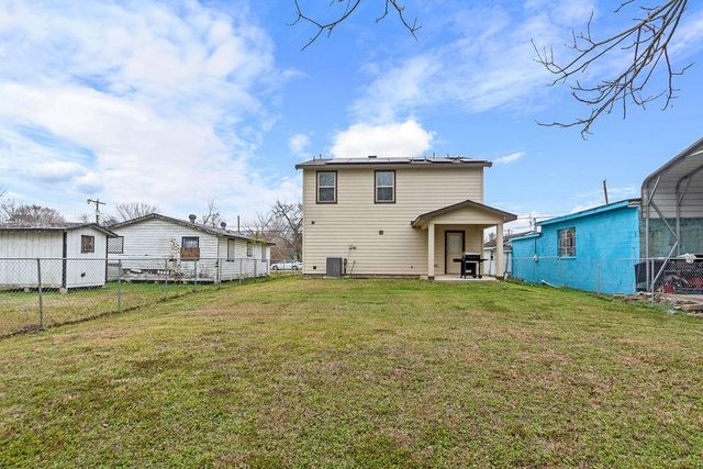 1800 Thompson Street, La Marque, TX 77568