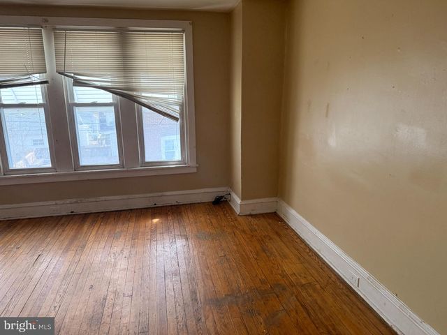 914 MARSHALL, Sharon Hill, PA 19079