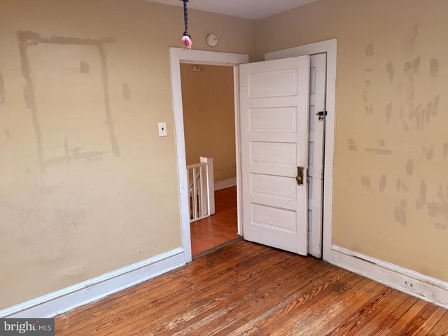 914 MARSHALL, Sharon Hill, PA 19079