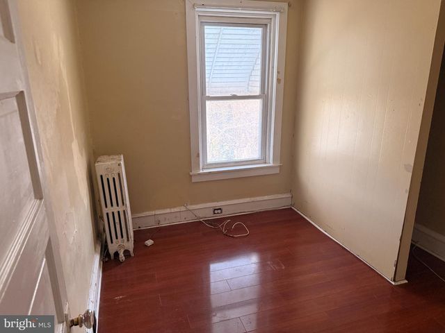 914 MARSHALL, Sharon Hill, PA 19079