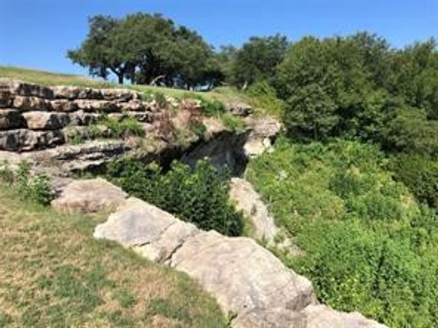 6137 Retreat Clubhouse Drive, Cleburne, TX 76033