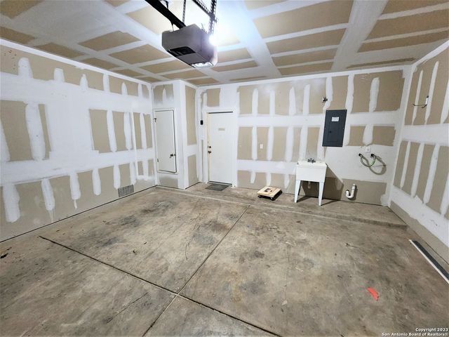 511 FIVE SPOT, San Antonio, TX 78245