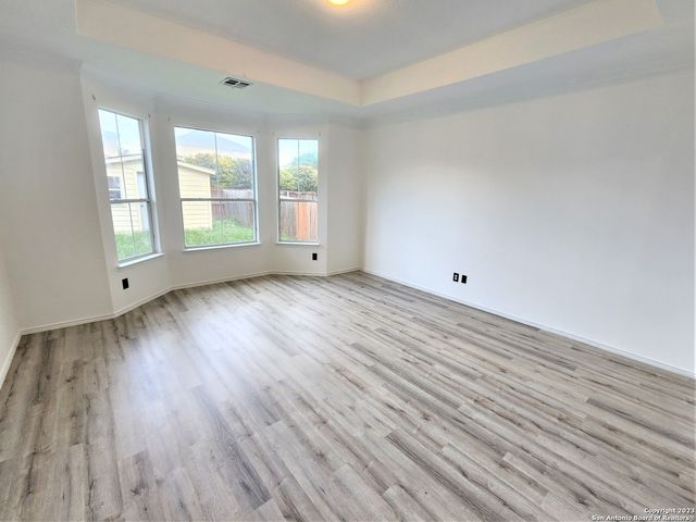 511 FIVE SPOT, San Antonio, TX 78245