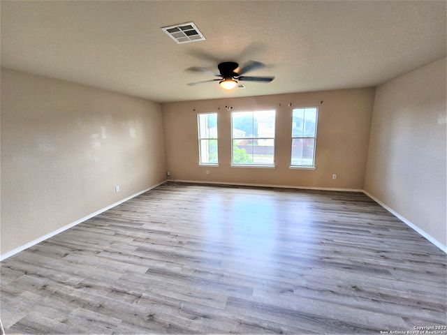 511 FIVE SPOT, San Antonio, TX 78245